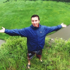 Эмиль Нухов