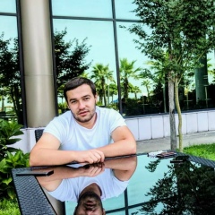 Artur Hovhannisyan, Ереван