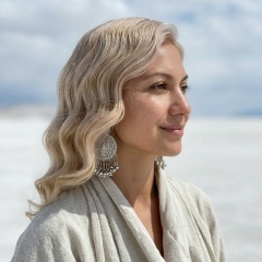 Анна Романова