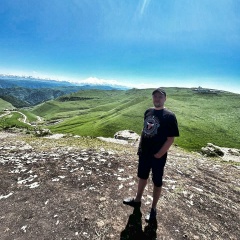 Максим Пантелеев, 11.09, Белгород