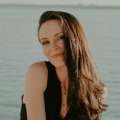 Елена Конина