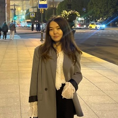 Менги Кунгаа, Санкт-Петербург