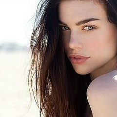 Ди Ди, 23.08.1987, İstanbul