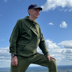 Евгений Устинов, Санкт-Петербург