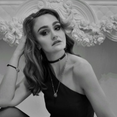 Мария Лаврецкая