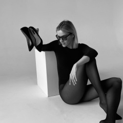 Лена Бурова, Москва