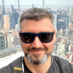 Александр Кобзарев