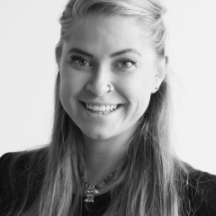 Елена Паркански, 14.02, Praha