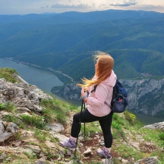 Анна Зуева