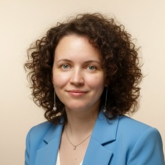 Рина Романова