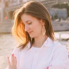 Алана Льянова, Москва