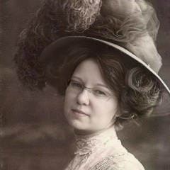 Ксения Костюхина, Санкт-Петербург