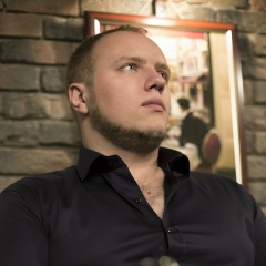 Максим 