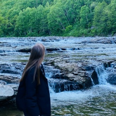 Анастасия Лукьянова, 18.04