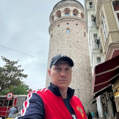 Дмитрий Булатов