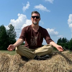 Андрей Вахрушев