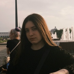 Аня Клюева, Москва