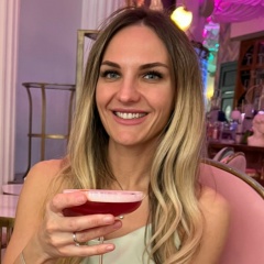 Лена Конон