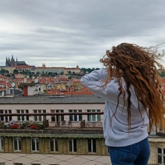Алина Ларина, Praha
