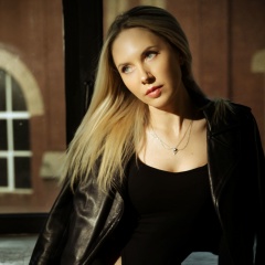 Елена Ленова, 19.03