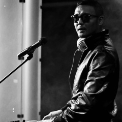 Derik Bainazarov, 18.10.1981, Chicago