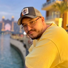 Миша Наумов, Москва