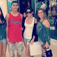 Selena Gomez, 22.07, Los Angeles