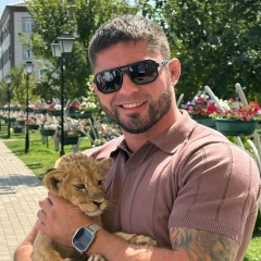 Илья Хохлов, Москва