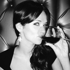 Elizabeth Huett, 27.05.1987, Riverside