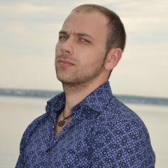 Артём Мироненко