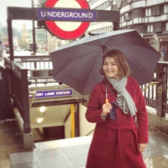 Малика Акмакош, 03.02.1990, London