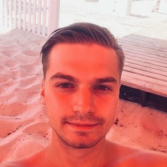 Денис Секретарёв