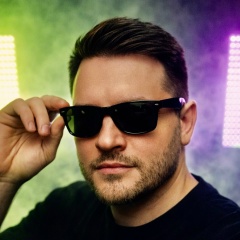 Илья Лавров