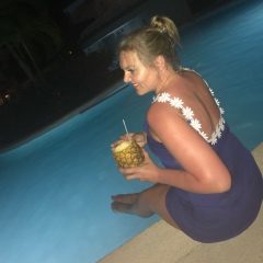 Юлия Свирски, 27.04, New York City