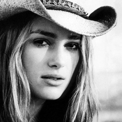 Ева Оздоева, Москва