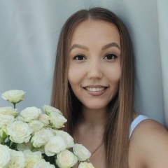 Яна Слесаренко