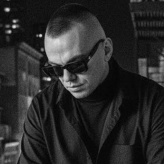 Андрей Романенко