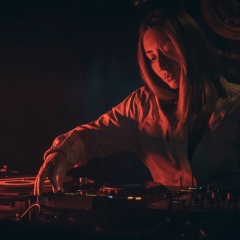 Sasha Novinskaya, 04.03