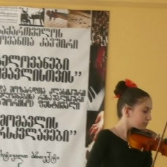 Mari Tsurtsumia, 13.04.1998, New York City