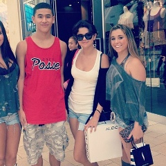 Selena Gomez, 22.07, Los Angeles