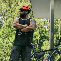 Крист Мокобо, Москва