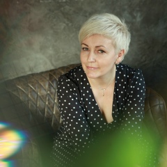 Елена Комисарова, 20.01.1974, Санкт-Петербург
