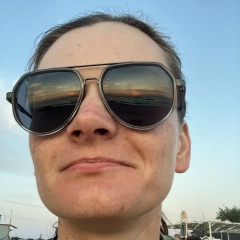 Александра Конёк, Москва