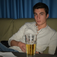 Yervand Manvelyan, 13.04, Гюмри