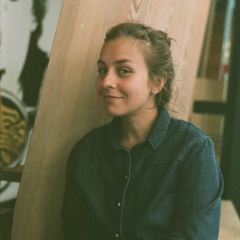 Акто Ета, Москва