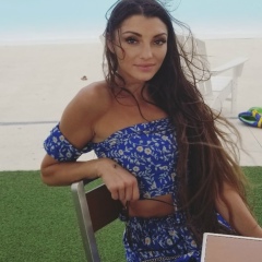 Анюта Курліщук, 22.12, Коломыя