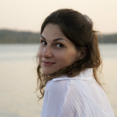 Юлия Лисс, Санкт-Петербург