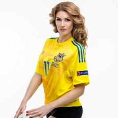 Эля Иванюкович, 18.06, Киев
