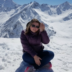 Таня Купякова