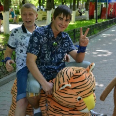 Петя Клевцов, 15.02, Донецк